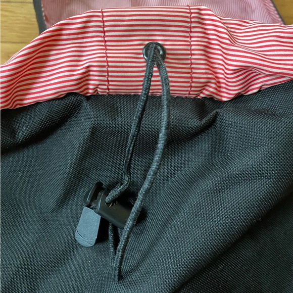 Herschel Laptop Backpack Black with Red and White Lining - Picture 6 of 6